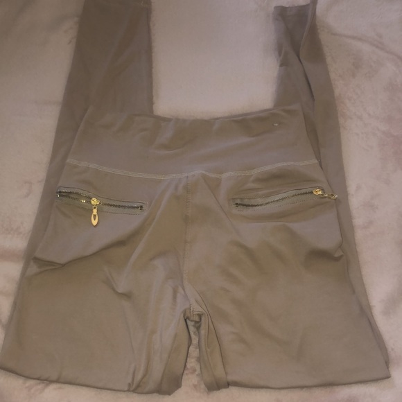 BNWOT never even tried on fancy leggings blue b - Picture 4 of 9